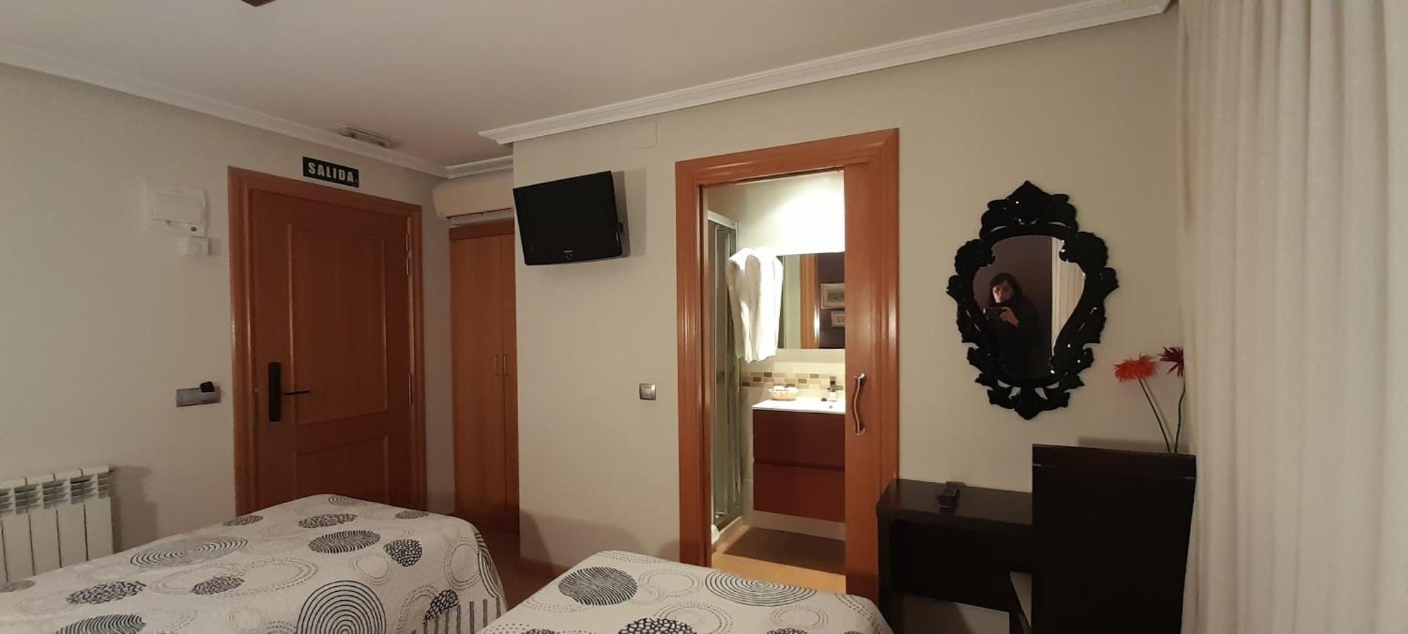 Hostal El Lechuguero Cascante Buitenkant foto