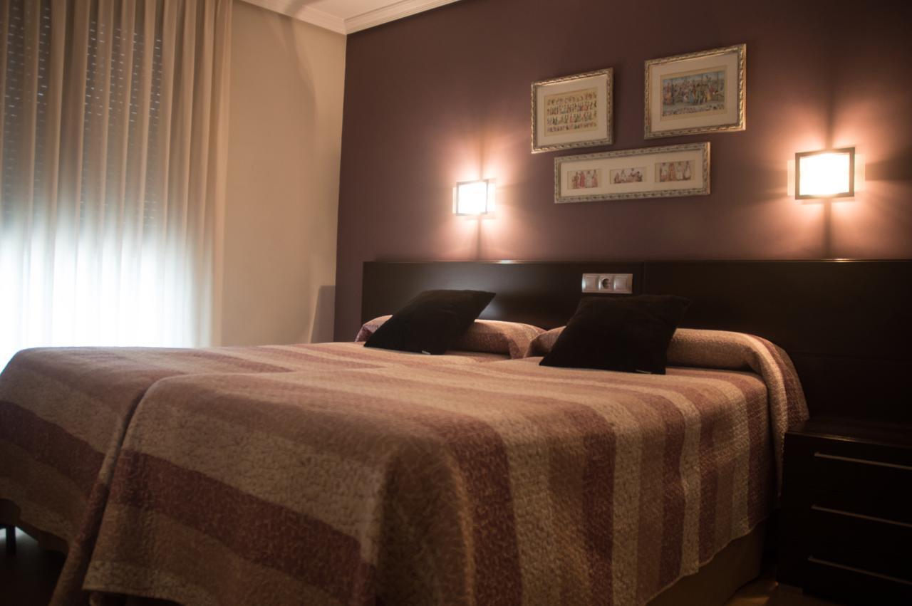 Hostal El Lechuguero Cascante Buitenkant foto